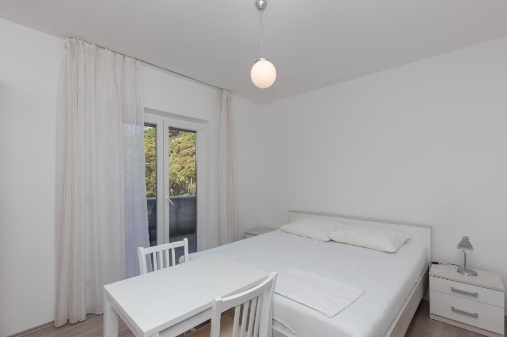 Rooms Villa Basica Saplunara Szoba fotó