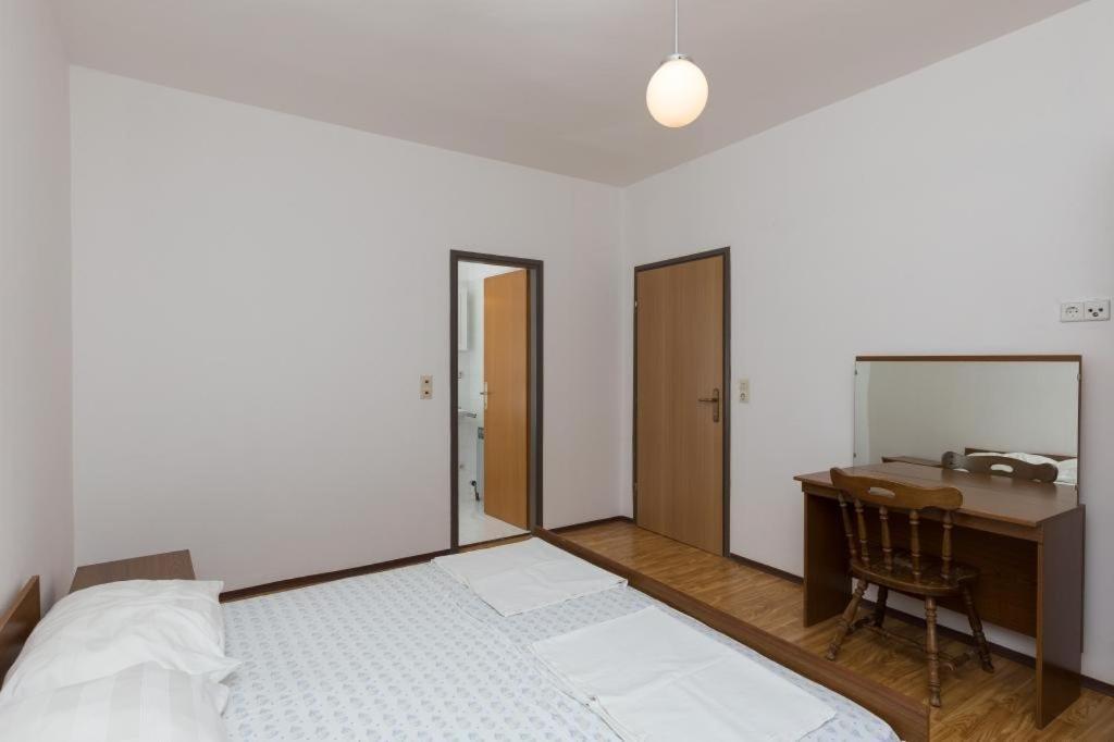 Rooms Villa Basica Saplunara Szoba fotó