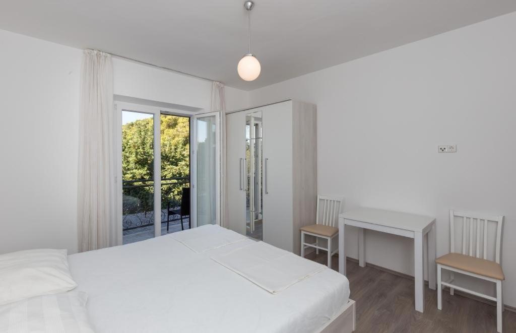 Rooms Villa Basica Saplunara Szoba fotó