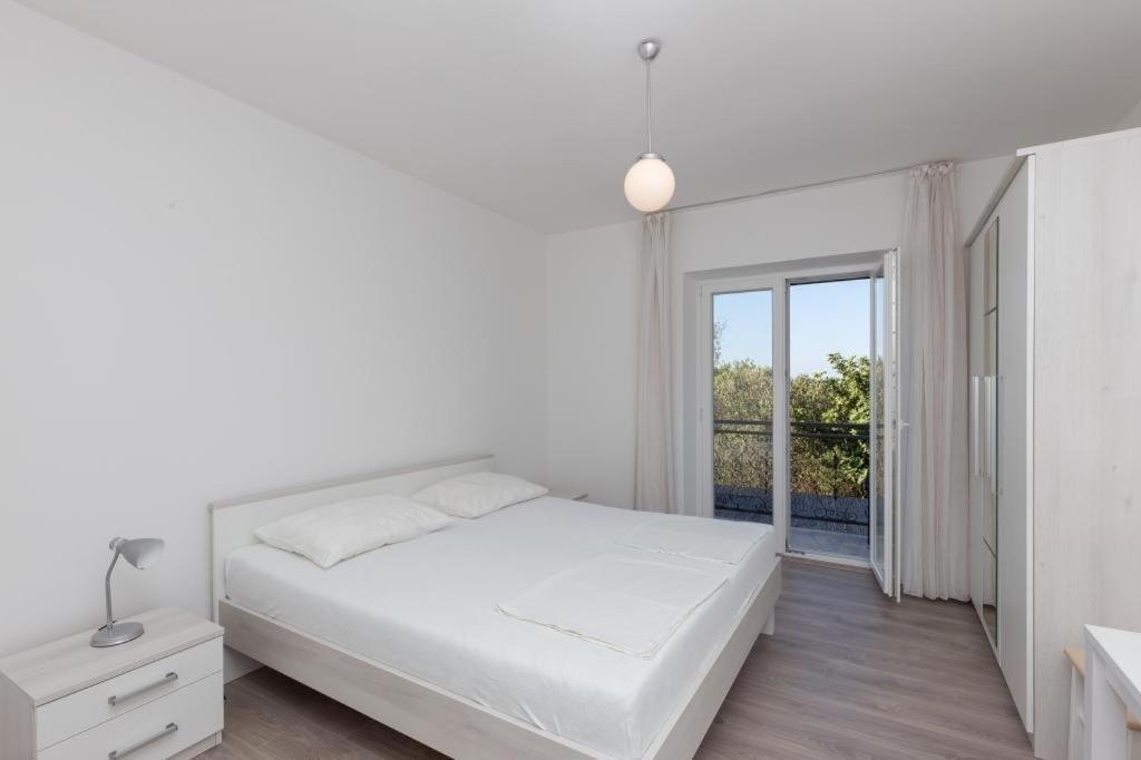 Rooms Villa Basica Saplunara Szoba fotó