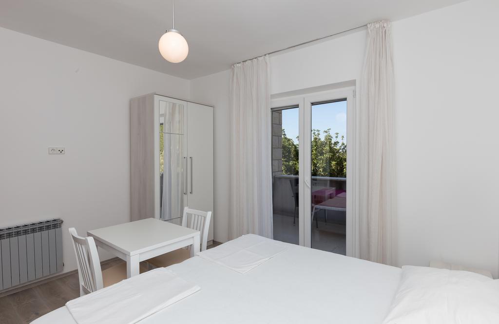 Rooms Villa Basica Saplunara Szoba fotó